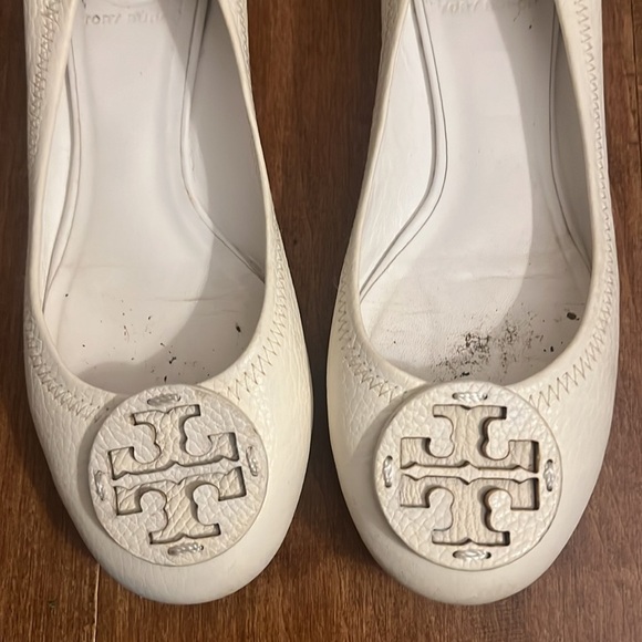 Tory Burch White Leather Flats - Picture 3 of 4